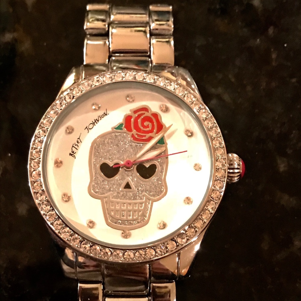 💀💞 Betsey Johnson Skull Wrist Watch